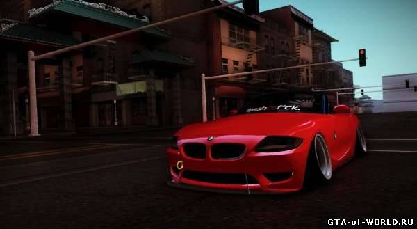 BMW Z4 Hellaflush